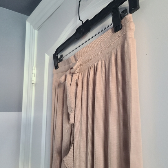 LNA Nude Ribbed Joggers Size Small - Picture 4 of 6